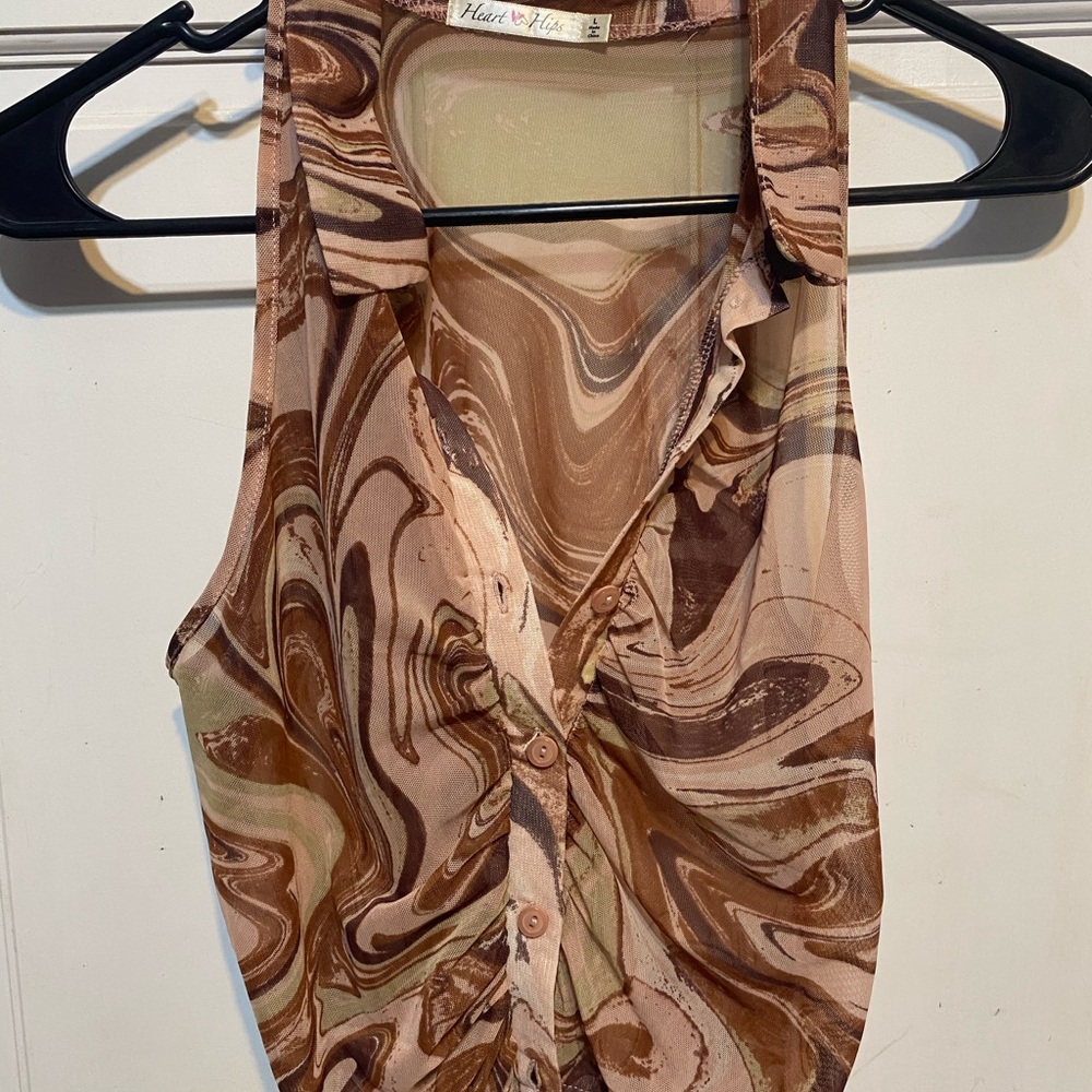 Sheer Tan & Brown Swirl Heart Hips Women's Crop Top